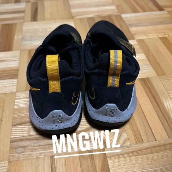 Used (9/10), No Box. Men Size 9 Nike PG 1 Paul George Black University Gold. - Picture 2 of 4